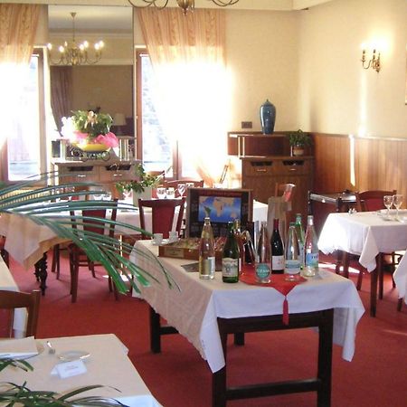 Les Negociants Hotel Pontgibaud Kültér fotó