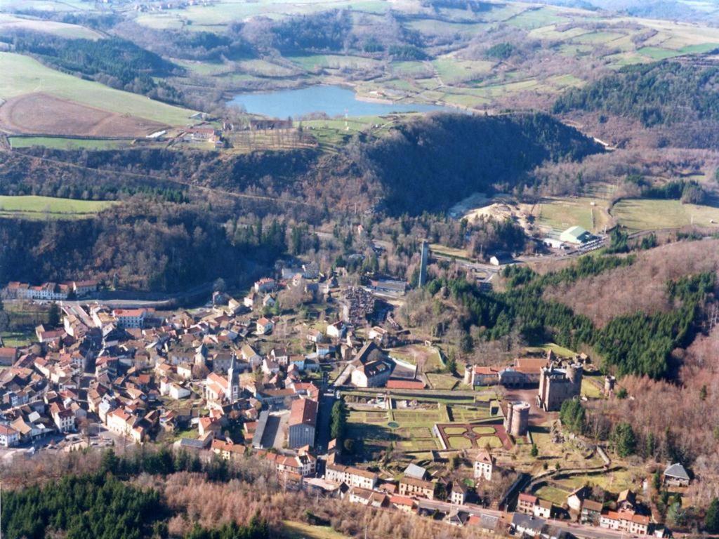 Les Negociants Hotel Pontgibaud Kültér fotó